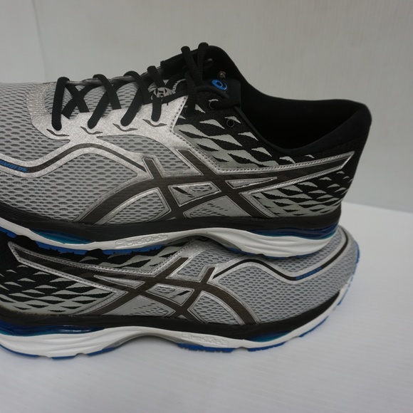 Asics men running shoes cumulus 19 size 15 us - Picture 4 of 5